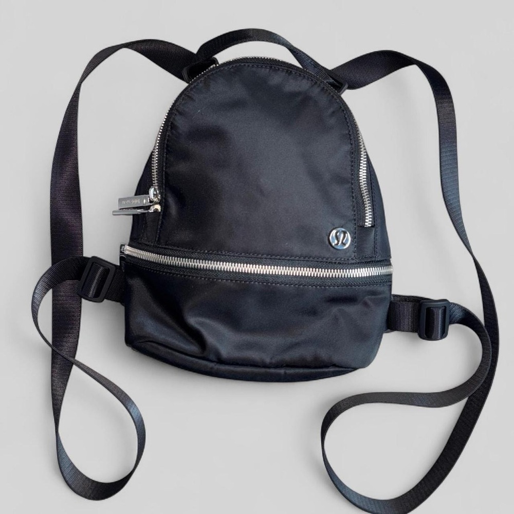 Lululemon Bag City Adventurer Backpack Micro Black+Silver Mini Bag Purse Soldout - Picture 7 of 8